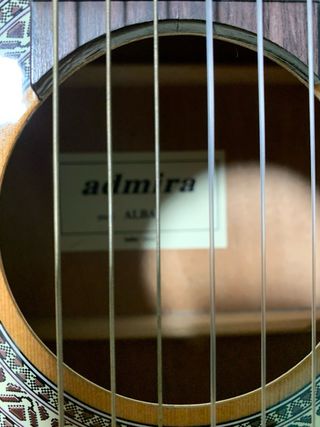 Guitarra Clásica Admira alba