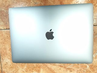 Pantalla MacBook Air A2337 EMC 3598 Plata