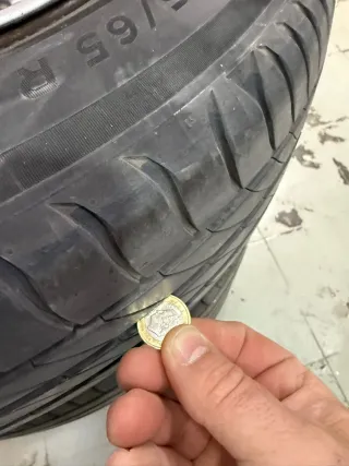 Neumático Michelin  195/65 R 15  llantas de hierro