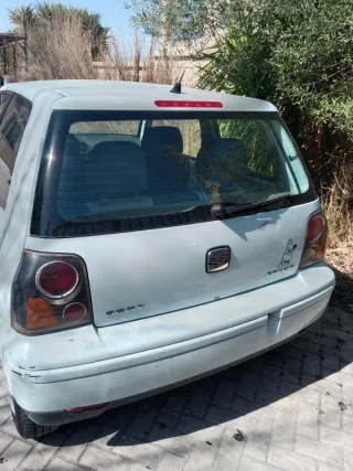 SEAT Arosa 2002