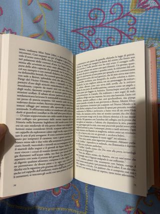 Paula di Isabel Allende ottime condizioni italiano