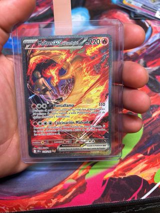 Carta Pokémon Moltres EX del Team Rocket