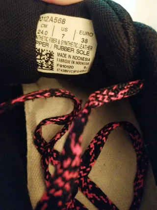 Deportivas runner ASICS negras y rosas