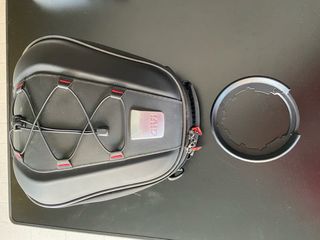 Borsa serbatoio Givi Tanklock ST610