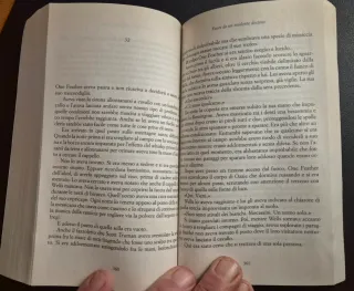 Libro"Fuori da un evidente destino"Giorgio Faletti