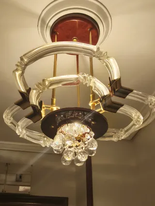 Lámpara de techo cristal y metal dorada