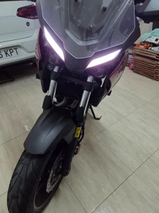 Yamaha Tracer 7 Roja y Negra