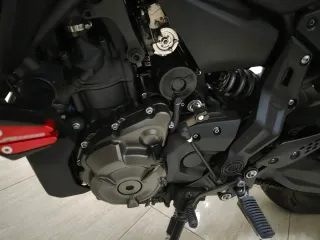 Yamaha Tracer 7 Roja y Negra