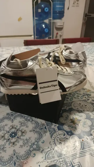 Zapatillas Onitsuka Tiger Plata y Negro