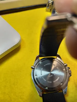 Reloj Casio Analógico-Digital Sumergible