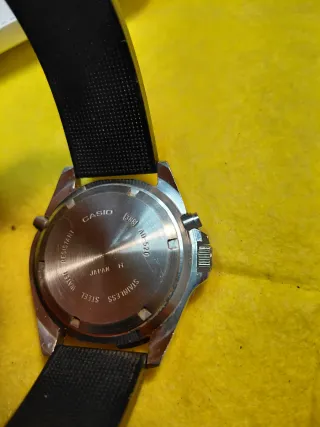 Reloj Casio Analógico-Digital Sumergible