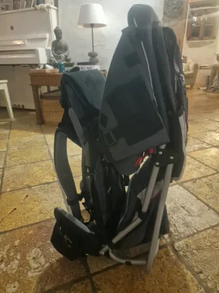 Mochila portabebés Montis senderismo