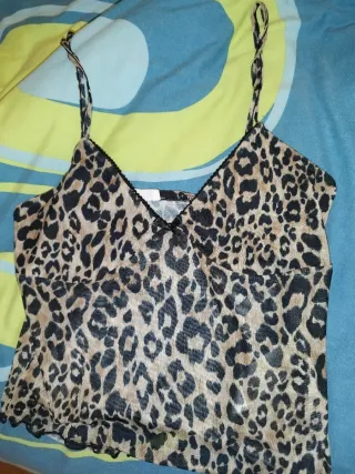 Top estampado leopardo con tirantes