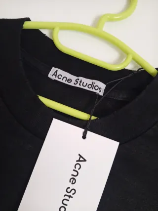 Camiseta Acne Studios Stockholm 1996 Negra T/S