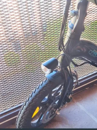 Bicicleta Eléctrica Plegable Negra