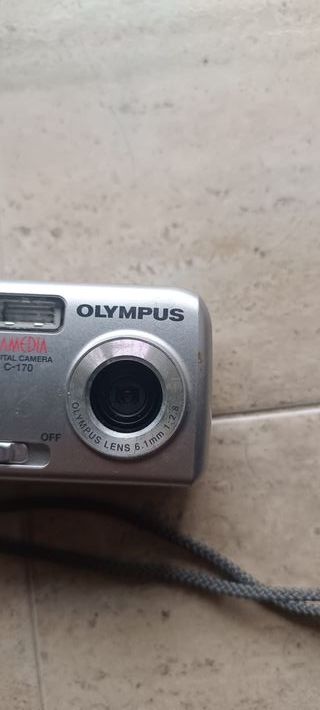 cámara digital compacta Olympus Camedia C-170