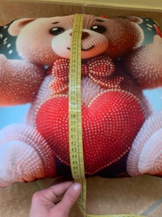 Cuscino decorativo con stampa orsetto romantico