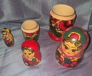 Set di bambole russe, matrioske, artigianato