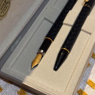 INOXCROM Pluma y Bolígrafo Chapado Oro 24k