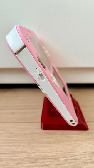 Nintendo 2DS edizione Tomodachi Life