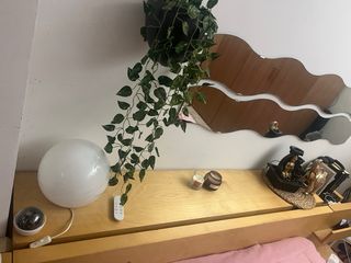 Habitación completa con aparador