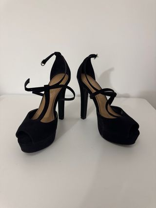 Zapatos de tacón negros