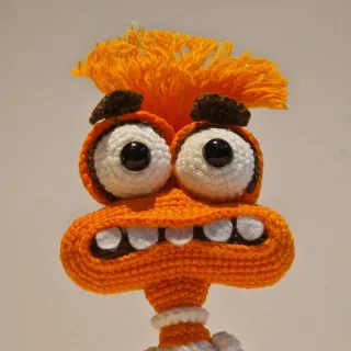 Muñeco tejido a crochet de Ansiedad, Inside out