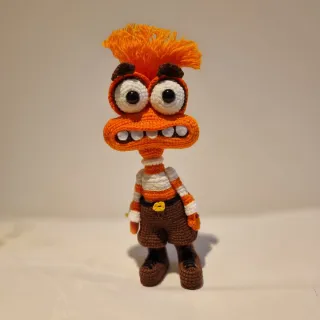 Muñeco tejido a crochet de Ansiedad, Inside out