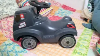 Correpasillos Renault Super Trucky