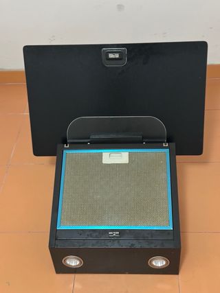 Campana extractora decorativa negra