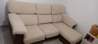 Sofá chaise longue beige y marron tela