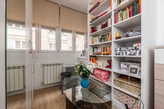 Piso en venta en Camino de Ronda - Rosaleda en Granada