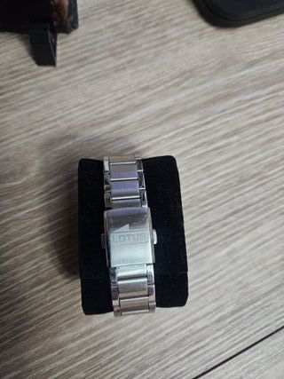 Reloj Lotus Plata