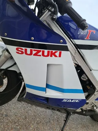 Suzuki RG400