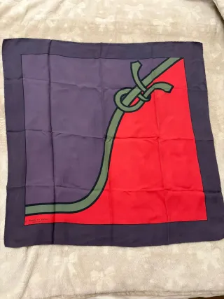 Foulard Roberta di Camerino in seta