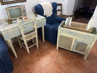 Mesa y armario auxiliar vintage