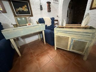 Mesa y armario auxiliar vintage