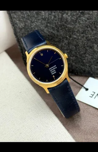 Reloj Mondaine Mujer Azul y Dorado