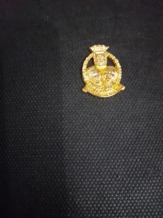 Medalla conmemorativa dorada