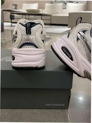 New Balance 530 Blanco Plata Marino Talla 37.5