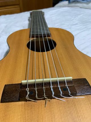 Guitarra admira guitalele