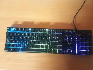 Teclado Gaming Trust RGB
