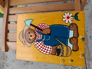Caja decorada infantil oso jardinero  PARECE LIBRO