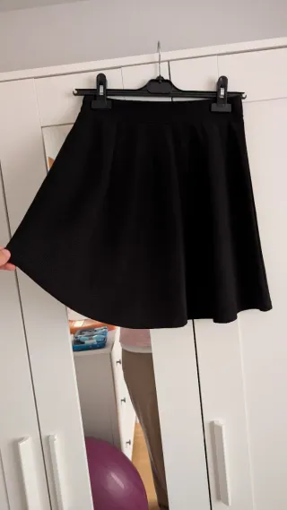 Falda negra skater S-M mujer