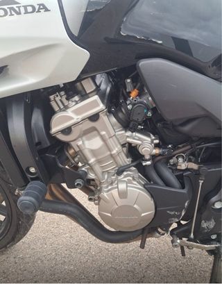 Honda CBF600 Blanca y Negra