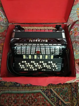Fisarmonica Moreschi 120 Bassi