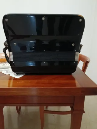 Fisarmonica Moreschi 120 Bassi