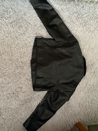 Chaqueta Biker Efecto Piel Negra