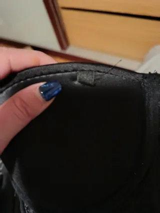 Crop top pedrería negro multicolor