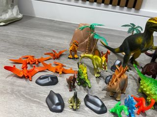 Lote dinosaurios y animales de juguete